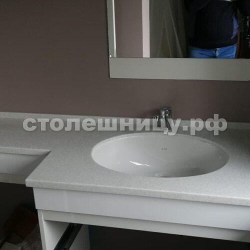 Белая столешница для ванной из искусственного камня (акрил) #015