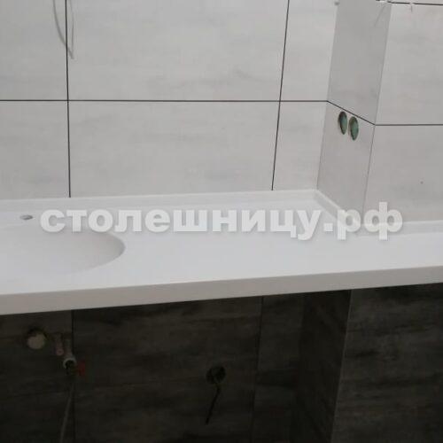 Белая столешница для ванной из искусственного камня (акрил) #019